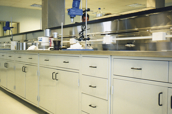 mueblres metalicos para laboratorio