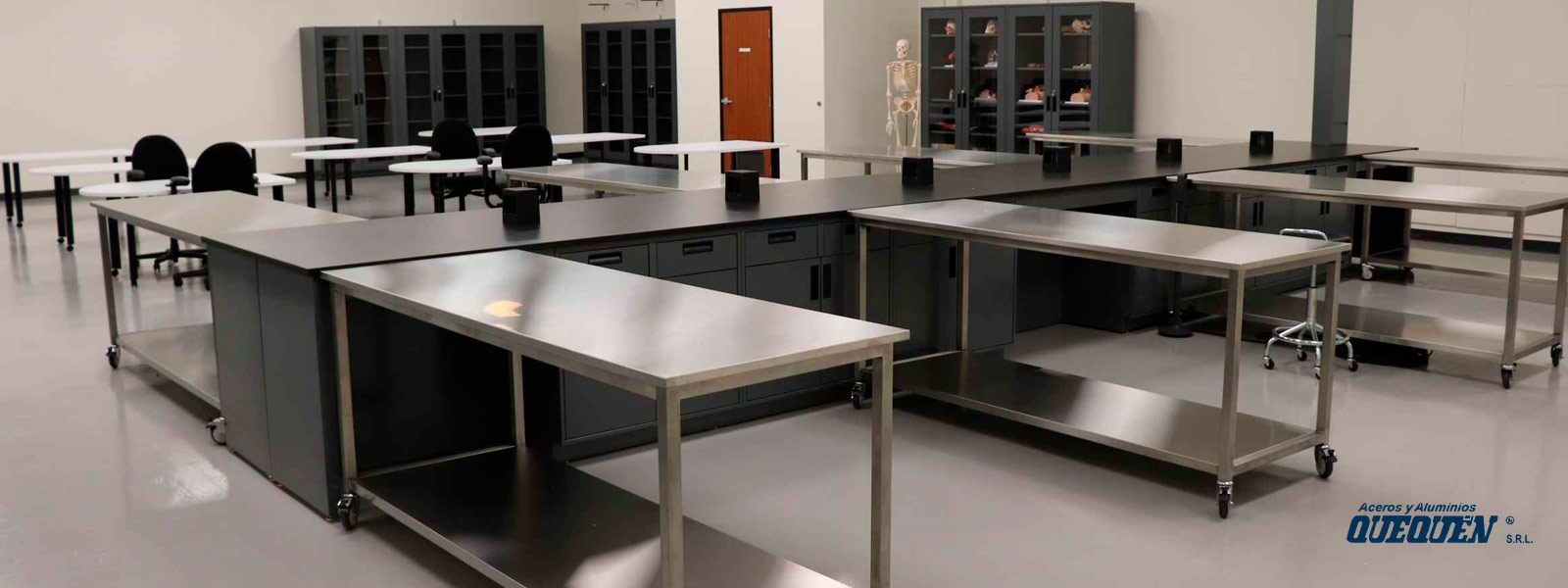 Aceros y Aluminios Quequen, fabrica de mesadas de acero inoxidable especiales para laboratorios quimicos, son mesadas anti corrosivas